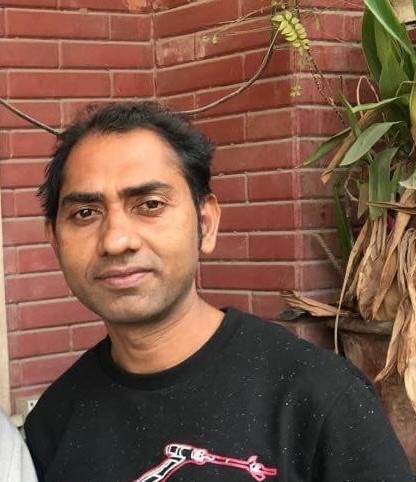 डॉ. सागर अपने शब्दों का चुनाव कुछ इस तरह करते हैं कि जिंदगी की हक़ीक़त आपकी आंखों के सामने घूमने लगती है 57 डॉ. सागर अपने शब्दों का चुनाव कुछ इस तरह करते हैं कि जिंदगी की हक़ीक़त आपकी आंखों के सामने घूमने लगती है
