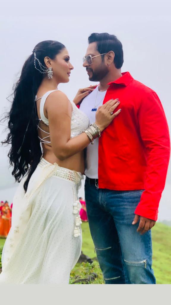 भोजपुरी फिल्म 'भारत माता की जय' की शूटिंग 16 सितंबर से सांसद रवि किशन के संसदीय क्षेत्र गोरखपुर में 57 भोजपुरी फिल्म 'भारत माता की जय' की शूटिंग 16 सितंबर से सांसद रवि किशन के संसदीय क्षेत्र गोरखपुर में
