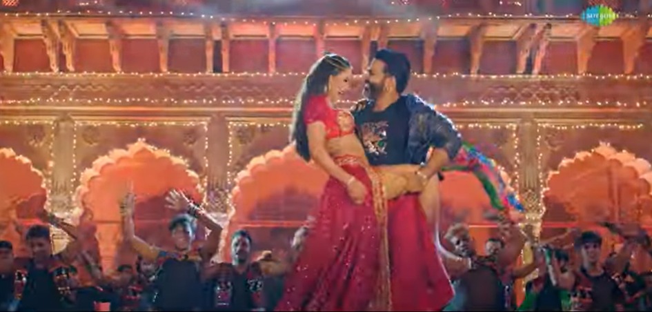 पावर स्टार पवन सिंह का गाना ‘लाल घाघरा’ रिलीज के साथ हुआ टॉप 10 ट्रेंड में शामिल 57 पावर स्टार पवन सिंह का गाना ‘लाल घाघरा’ रिलीज के साथ हुआ टॉप 10 ट्रेंड में शामिल