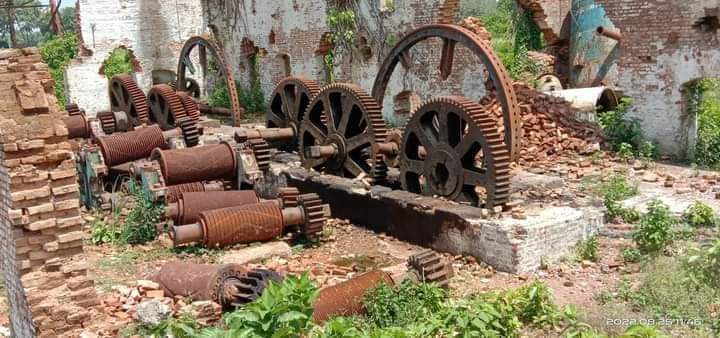 सरकारी उदासीनता से वीरान हो गई औद्योगिक नगरी। चोरों ने बंद पड़ी फैक्ट्रियों का लोहा और ईट पत्थर तक बेचा 57 सरकारी उदासीनता से वीरान हो गई औद्योगिक नगरी। चोरों ने बंद पड़ी फैक्ट्रियों का लोहा और ईट पत्थर तक बेचा