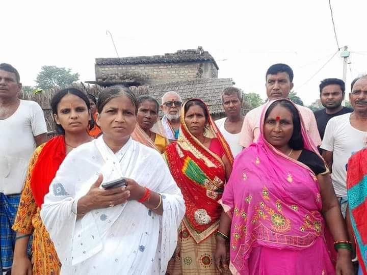 विधायक बनने के 90 दिनों के अंदर हो गई थी पति की हत्या जनता ने रिकॉर्ड वोटों से बनाया है जिला परिषद सदस्य 57 विधायक बनने के 90 दिनों के अंदर हो गई थी पति की हत्या जनता ने रिकॉर्ड वोटों से बनाया है जिला परिषद सदस्य