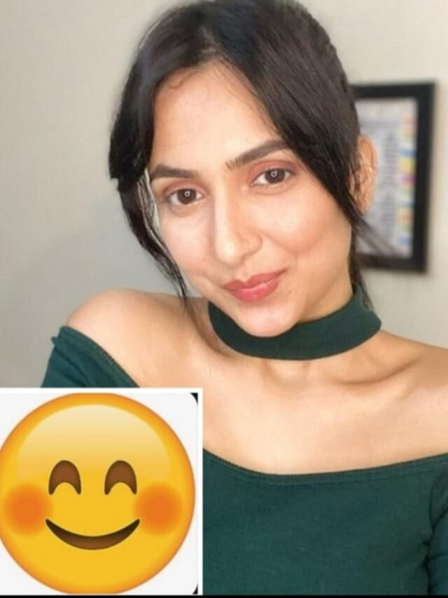 इमोजीज़ के साथ अपने मैसेजेज़ हो जाते हैं और भी मजेदार! 57 इमोजीज़ के साथ अपने मैसेजेज़ हो जाते हैं और भी मजेदार!